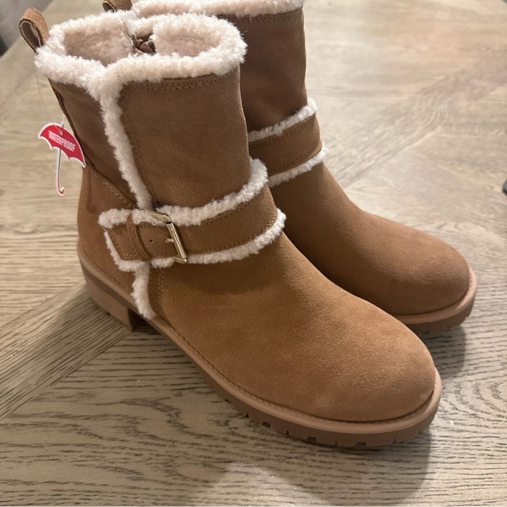 Blondo Women Margo Suede Waterproof Faux Fur Winter Boots sz 9.5